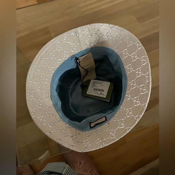 GUCCI GG LAME BUCKET HAT - Picture 9 of 10
